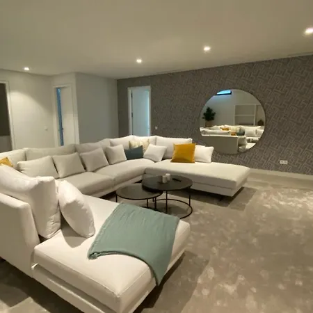 Martine, Nueva Andalucia, Nyaraló Marbella