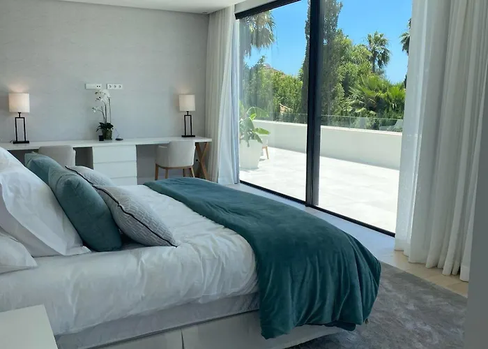 Martine, Nueva Andalucia, Marbella