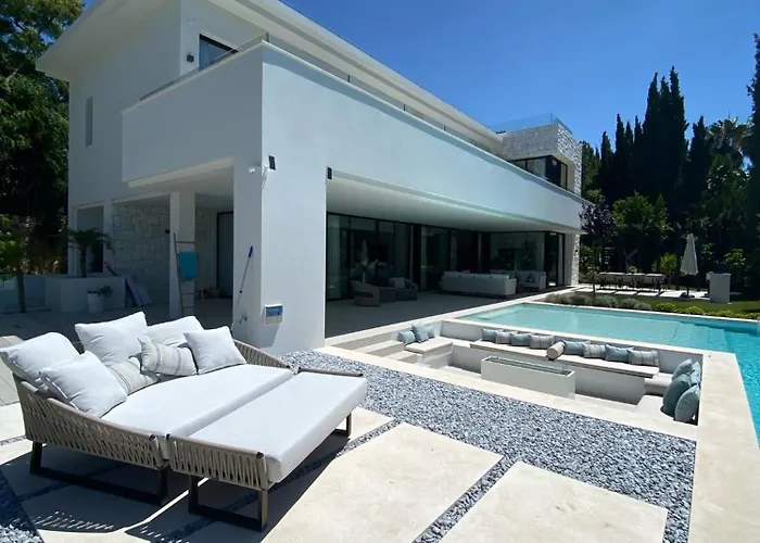 Martine, Nueva Andalucia, Marbella