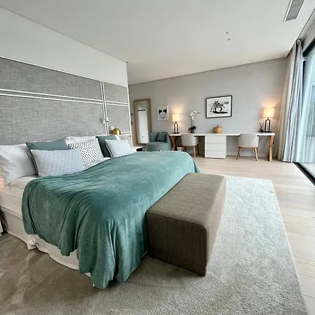 Martine, Nueva Andalucia, Holiday home