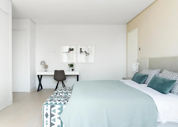 Martine, Nueva Andalucia, بيت للعطل