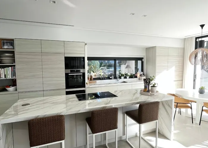 بيت للعطل Martine, Nueva Andalucia,